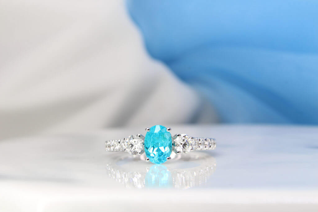 Brazil Paraiba Engagement Ring is a fascinating rare gem from Brazilian to Mozambique. Customised proposal engagement ring Paraiba Tourmaline Gemstone Singapore