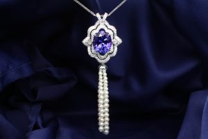 Art Deco Tanzanite Fine Jewellery Pendant with Pearl Tessel gemstone